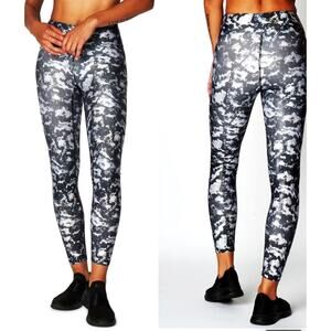 Heroine Sport Galaxy Print Leggings in Silver Nova